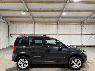 Damaged car Skoda Yeti 1.2TSI 77kW Automaat Clima 2012/4