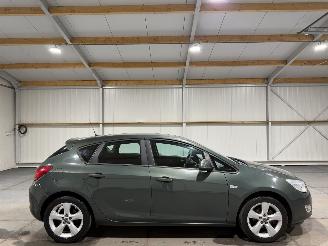 Unfallwagen Opel Astra 1.4 74kW Edition 2011/4