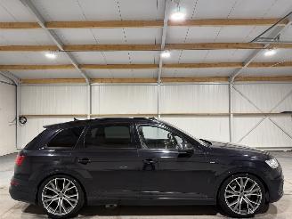 damaged passenger cars Audi Q7 3.0TDI 200kW Quattro Pro Line 7-Persoons Pano Luchtvering 2015/6