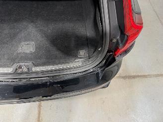 Volvo V-60 2.0T6 Recharge 186kW AWD R-Design picture 32