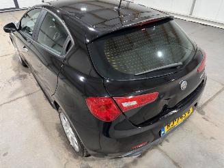 Alfa Romeo Giulietta 1.6JTDm 88kW Automaat Super picture 19