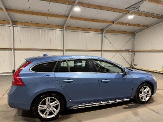 Volvo V-60 2.0T5 180kW Automaat Summum picture 5