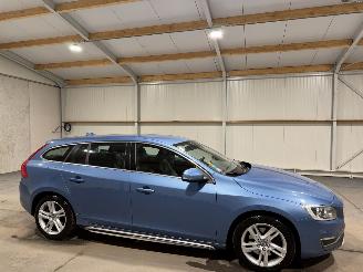 Volvo V-60 2.0T5 180kW Automaat Summum picture 2
