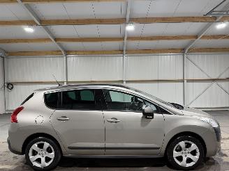 skadebil auto Peugeot 3008 1.6THP 115kW Panoramadak ST 2011/2