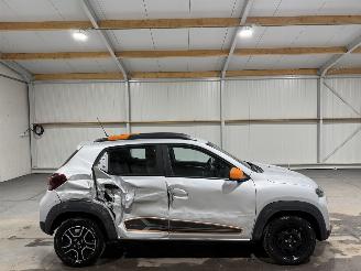 Vaurioauto  passenger cars Dacia Spring 27kWh Comfort Plus 33kW 2022/6