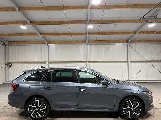 krockskadad bil auto Skoda Octavia 1.4TSI iV 110kW Automaat PHEV Business Edition 2021/8