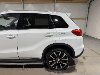 Suzuki Vitara 1.6 88kW Automaat High Executive Pano picture 17