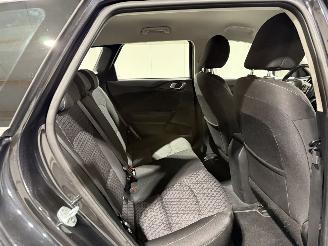 Kia Ceed 1.6CRDi 85kW Clima Camera Dynamicline picture 21