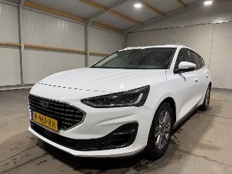 Ford Focus 1.0 EcoBoost 92kW Hybrid Titanium picture 15