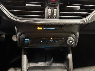 Ford Focus 1.0 EcoBoost 92kW Hybrid Titanium picture 26