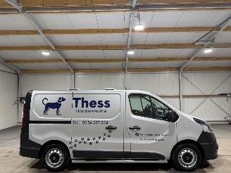 uszkodzony samochody ciężarowe Nissan NV300 1.6dCi 70kW L1H1 Acenta 2017/2