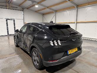 Ford Mustang Mach-E 98kWh Extended RWD picture 12