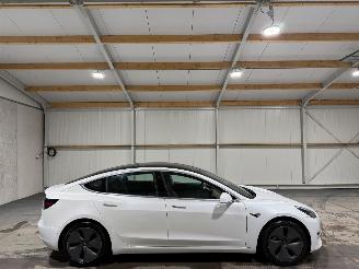 skadebil auto Tesla Model 3 60kWh Standard 175kW RWD Plus 2020/12