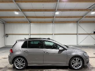 Vaurioauto  passenger cars Volkswagen Golf 1.4TSI 110kW ACT Business Edition R Pano 2015/1