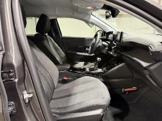 Peugeot 208 1.2PureTech 74kW Clima Camera Allure Pack picture 49