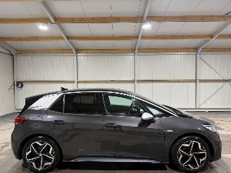 damaged passenger cars Volkswagen ID.3 58kWh First Plus 150kW 2020/12