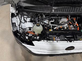 Volkswagen Transporter E 64kWh  D.C. 100kW Life picture 28