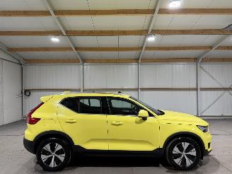 damaged passenger cars Volvo XC40 1.5T4 95kW Recharge Inscription Expression 2021/9
