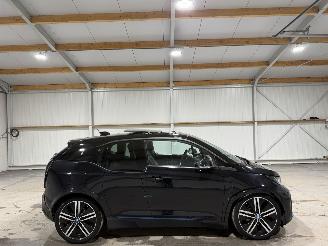 damaged passenger cars BMW i3 42kWh 135kW Clima Navi S Pano 2019/1