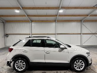 Auto incidentate Volkswagen T-Roc 1.5TSI 110kW Automaat Life Business 2024/4