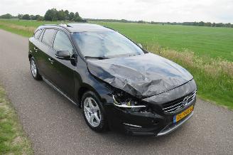 Volvo V-60 2.0 D 120 pk  Pular+ Dynamic  Euro 6 schuifdak Leer  Camera Navigatie  2017 picture 12