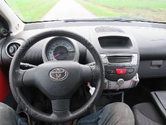 Toyota Aygo 1.0 12v + 5drs Airco 2008-11 picture 10