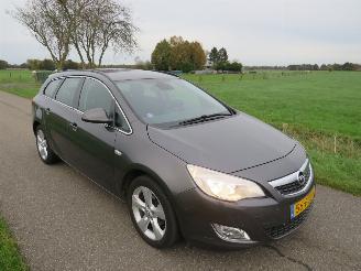 Opel Astra SPORTS TOURER 1.4 Turbo Edition  120pk Navigatie [ schadevrij  2011 picture 15