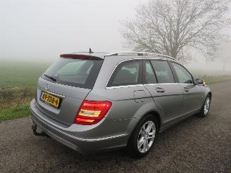 uszkodzony samochody osobowe Mercedes C-klasse 220 CDI 170pk Business Avangarde  2012 Estate navigatie  leer camera [ schadevrij 2012/5