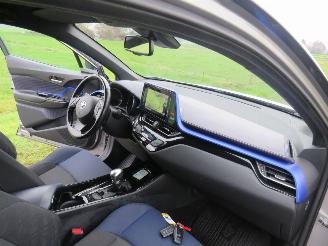 Toyota CH-R 1.8 Automaat  Hybride /Benzine Elektriciteit Bi Tone  Euro 6  2017 Topstaat picture 23