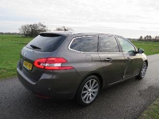 Peugeot 308 SW 1.2eTHP 131pk!!! Automaat Allure 178.000km nap Camera leer Navigatie Splinter nieuw 2014/9