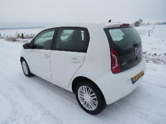 skadebil auto Volkswagen Up! 1.0 High Up  5drs Airco Navigatie 08-2014 Parkeerschade Bumper voor 2014/8