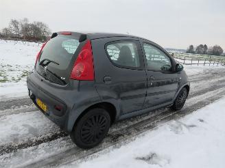 krockskadad bil auto Peugeot 107 1.0 12v  89.000km  100% Orgineel 5drs Airco  [ nieuwstaat  2009 2009/10