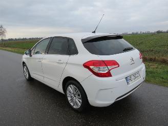 krockskadad bil auto Citroën C4 1.2 5drs 96kw 5drs 160.000 km  camera sportstoelen navigatie 2014-06 [ nieuwstaat 2014/6