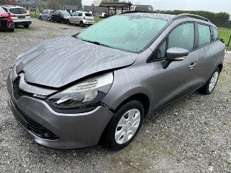 Unfallwagen Renault Clio station 2013/8