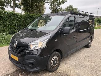 krockskadad bil bedrijf Renault Trafic Trafic 1.6 dCi T29 L2H1 Comfort 2017/6