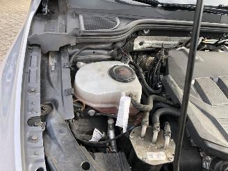 Volkswagen Golf 2.0 tdi style picture 10