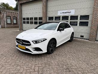 krockskadad bil auto Mercedes A-klasse 180 Business AMG Automaat Pano NAP 2020/1