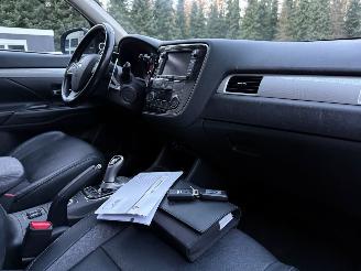 Mitsubishi Outlander 2.0 PHEV Instyle Schuifdak Leder Navi Clima NAP ! picture 5