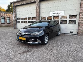 Avarii autoturisme Toyota Auris Touring Sports 1.8 Hybrid Executive Navi Clima Cruise NAP ! 2015/10