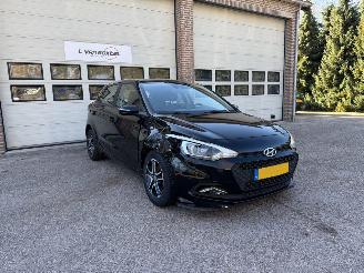 skadebil auto Hyundai I-20 1.2 HP i-Motion Cruise Airco 83749 Km NAP ! 2015/1