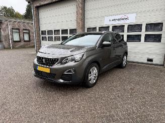 Unfallwagen Peugeot 3008 1.6 e-THP Allure Automaat Navi Clima Cruise 2017/9