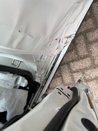 Mazda 3 2.0 e-Skyactiv-G M 122 Luxury Navi Clima Cruise Leder picture 13