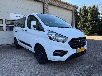 krockskadad bil bedrijf Ford Transit Custom 320 2.0 TDCI 9Pers Cruise Airco NAP ! 2019/11