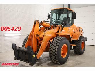 damaged machines John Deere  DL250 Wiellader Airco BY 2011 2011/1