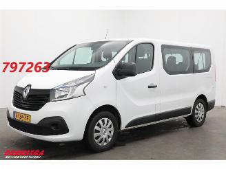 skadebil bedrijf Renault Trafic Passenger 1.6 dCi Expression 9-Persoons Airco Bluetooth 2018/1
