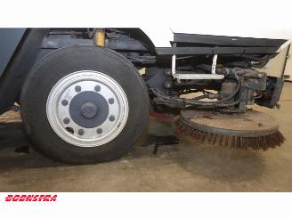 TENNANT  HMF 426 Veegmachine picture 15