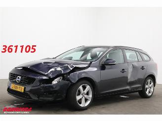 Auto incidentate Volvo V-60 2.0 D2 Kinetic Navi Clima Cruise PDC AHK 148.573 km! 2017/1