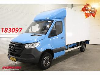 krockskadad bil bedrijf Mercedes Sprinter 311 CDI Koffer 165.947 km! 2022/3