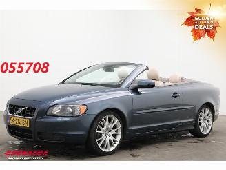 damaged passenger cars Volvo C-70 Convertible 2.4i Aut. Kinetic Memory Leder Xenon Navi Clima Cruise SHZ PDC AHK 2008/4