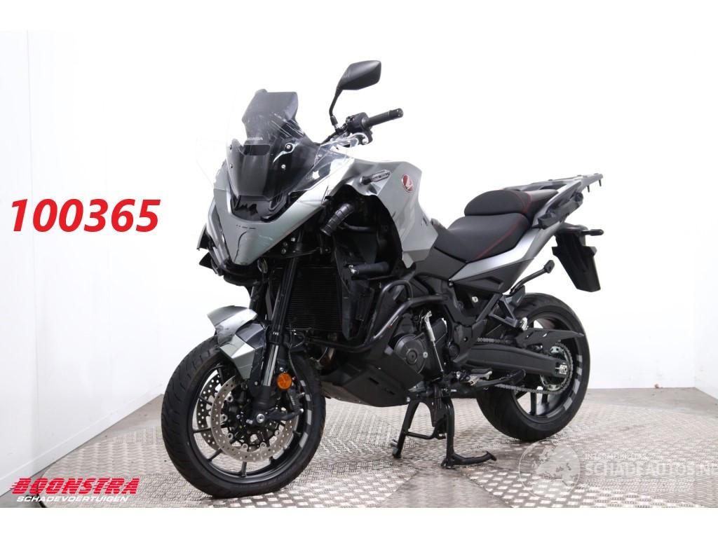 Honda  NT1100 A ABS Cruise 8.736 km!